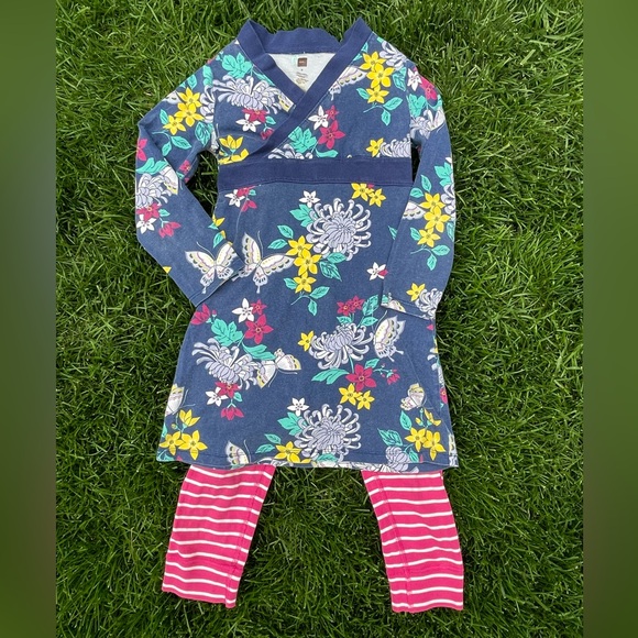 Tea dress and Hanna Andersson cropped pants - Picture 5 of 6